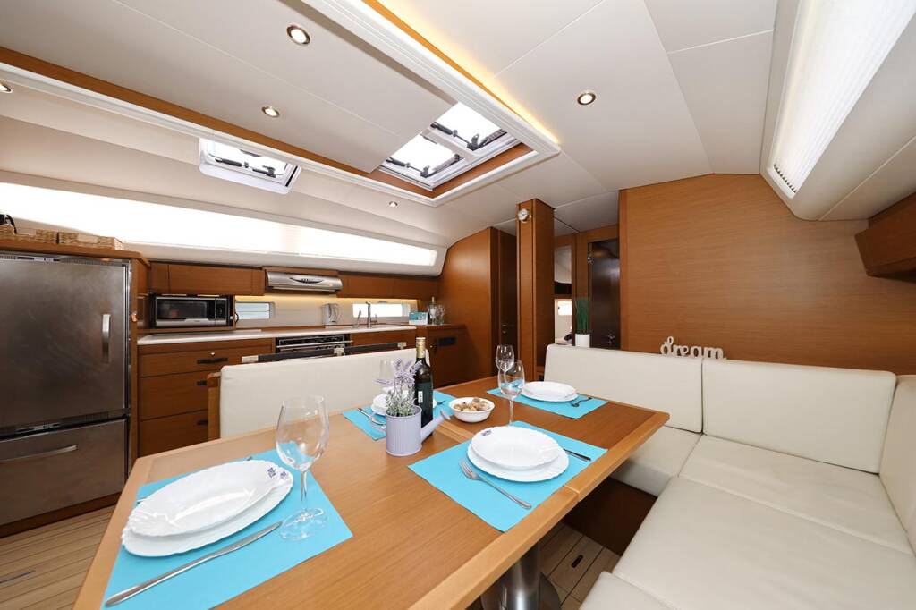 Sailing yacht Jeanneau 54 Mary-Lu