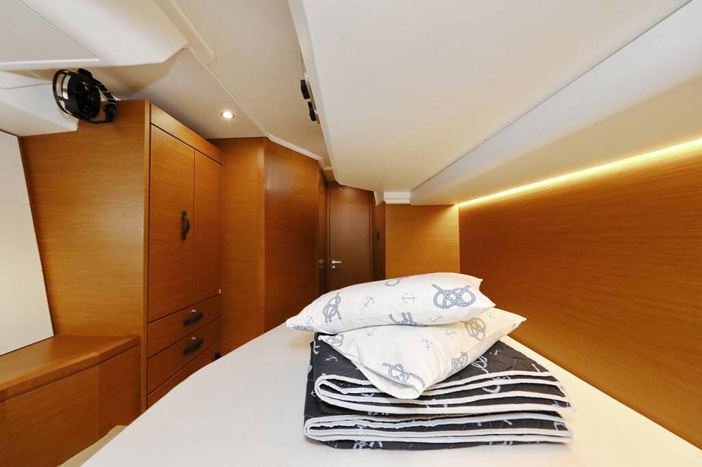 Sailing yacht Jeanneau 54 Mary-Lu