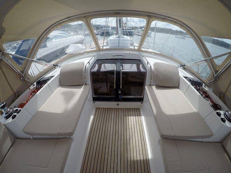 Sailing yacht Jeanneau 57 Whyknot