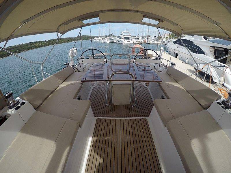 Sailing yacht Jeanneau 57 Whyknot