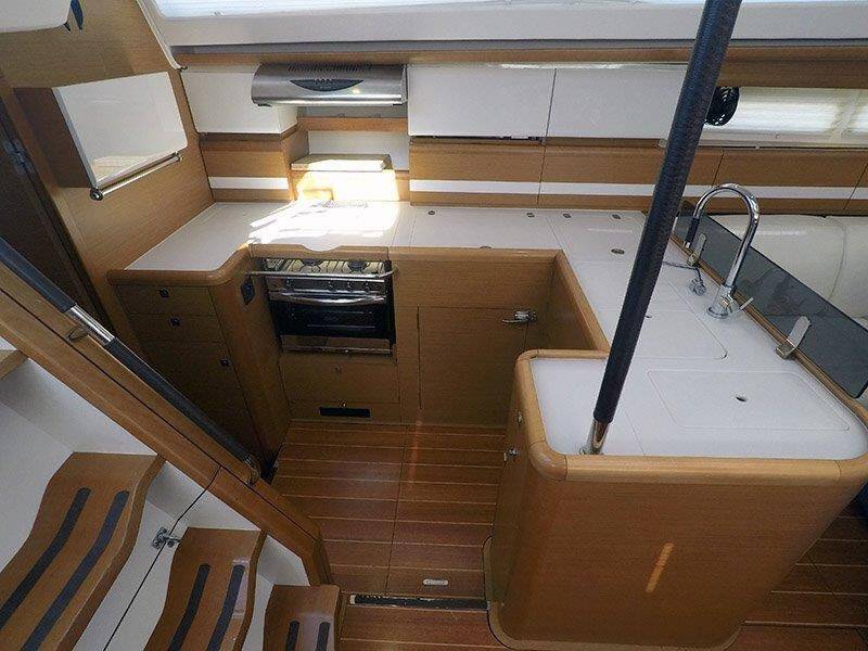 Sailing yacht Jeanneau 57 Whyknot