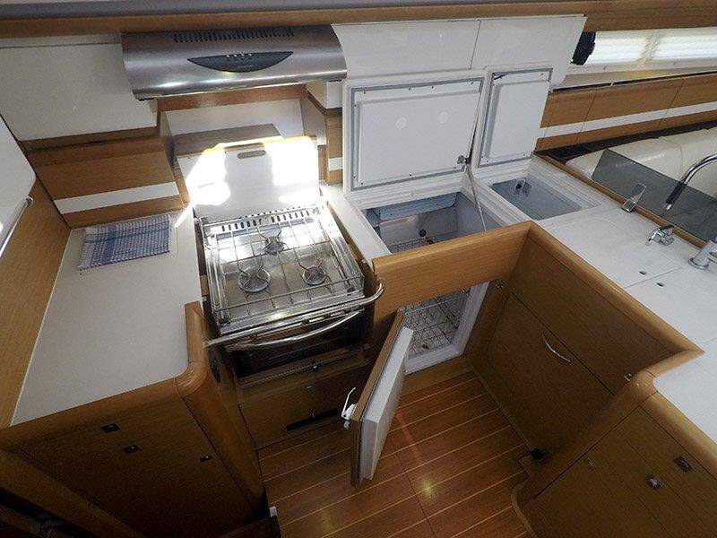 Sailing yacht Jeanneau 57 Whyknot