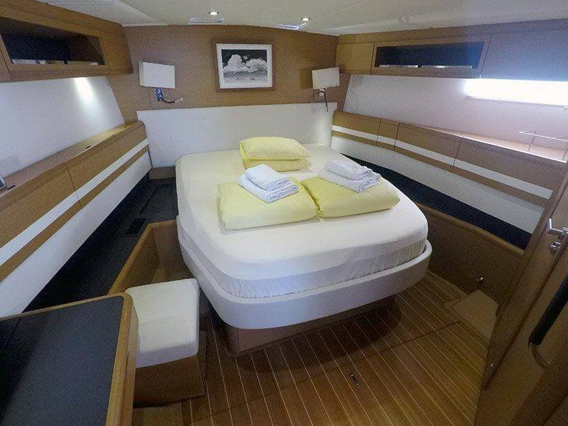 Sailing yacht Jeanneau 57 Whyknot
