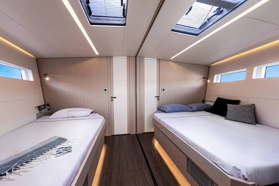 Sailing yacht Jeanneau 60 Proteus