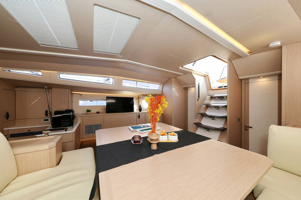 Sailing yacht Jeanneau 60 Friends