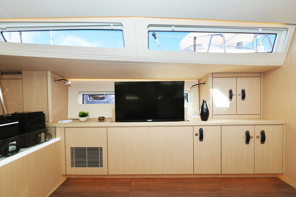 Sailing yacht Jeanneau 60 Friends