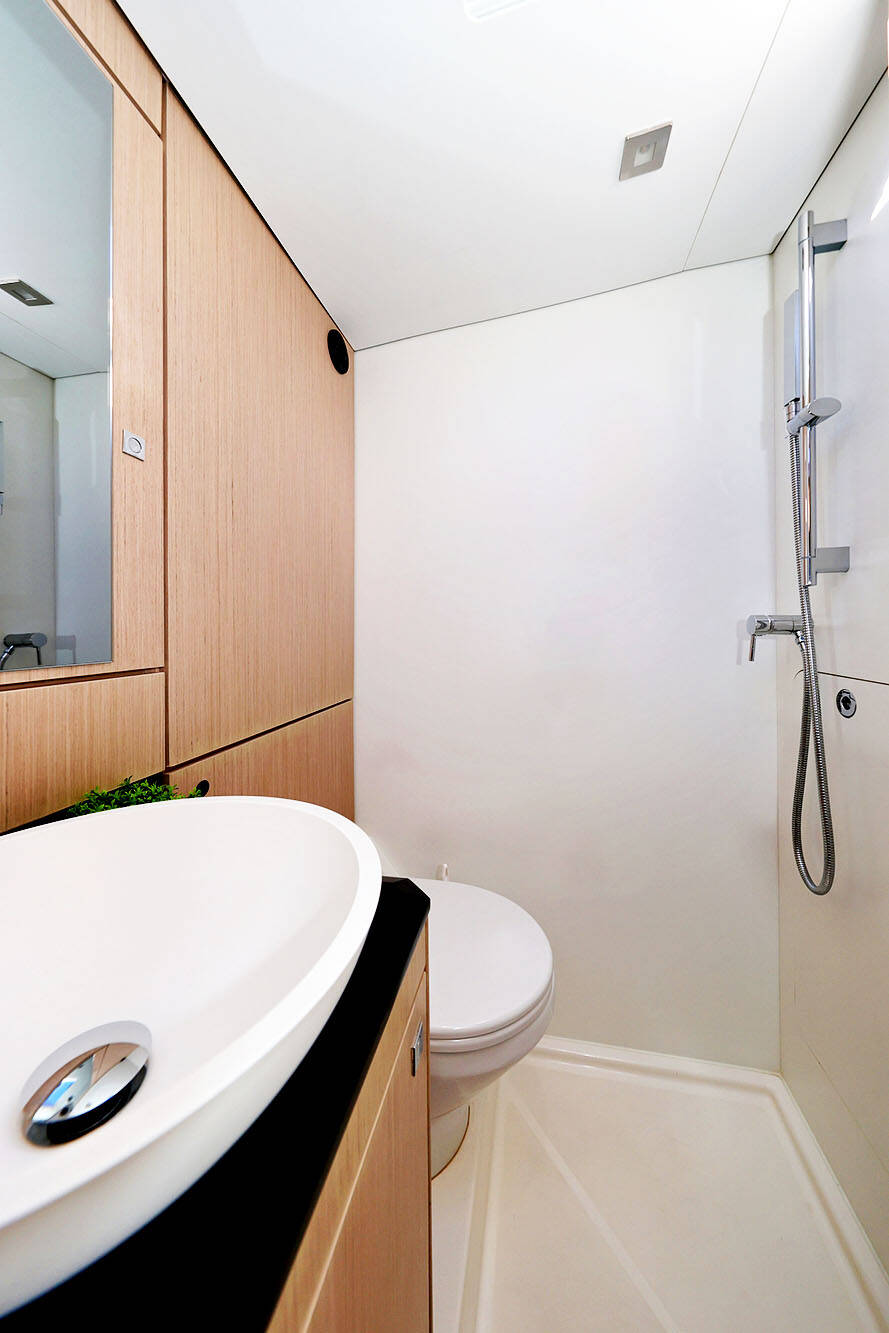 Sailing yacht Jeanneau 60 Friends