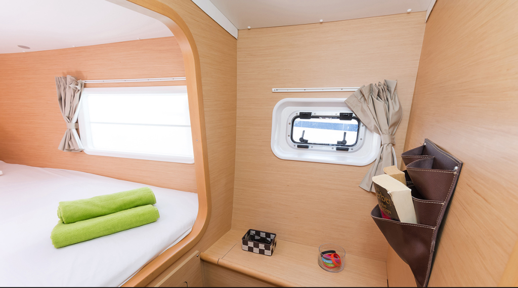 Catamaran Lagoon 380 S2 Bellevue