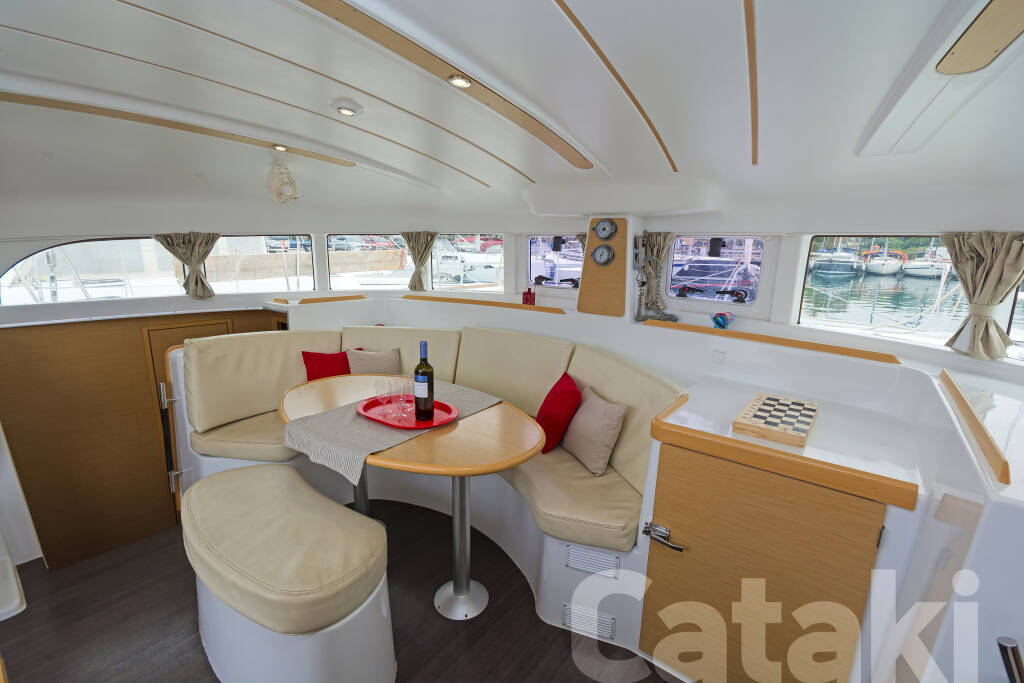 Catamaran Lagoon 380 S2 Cataki