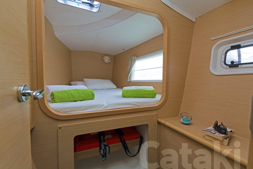 Catamaran Lagoon 380 S2 Cataki