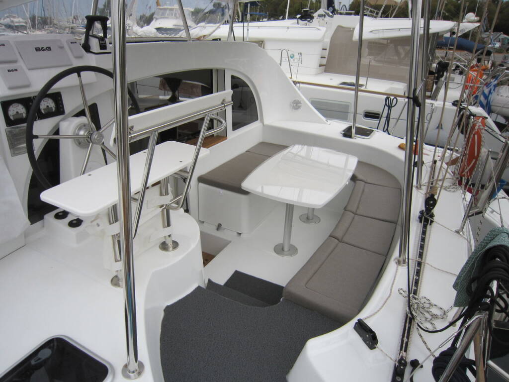 Katamaran Lagoon 380 ThunderCat