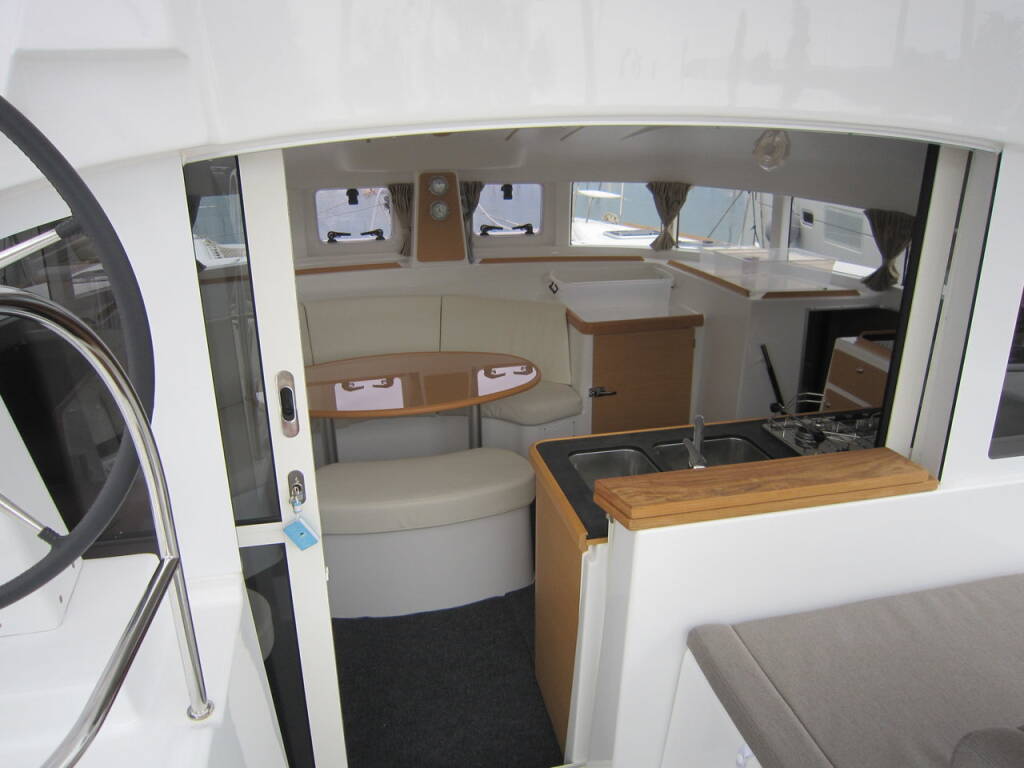 Katamaran Lagoon 380 ThunderCat