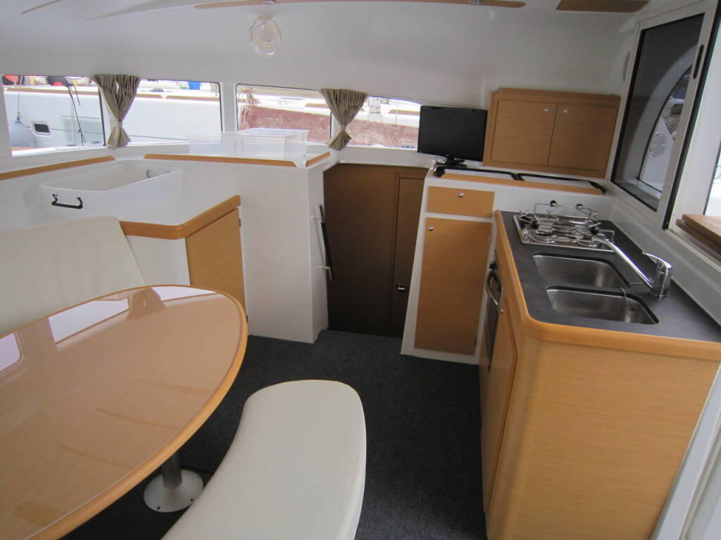 Katamaran Lagoon 380 ThunderCat