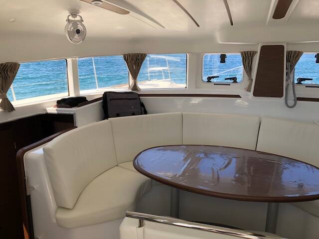 Katamaran Lagoon 380 ECONOMY