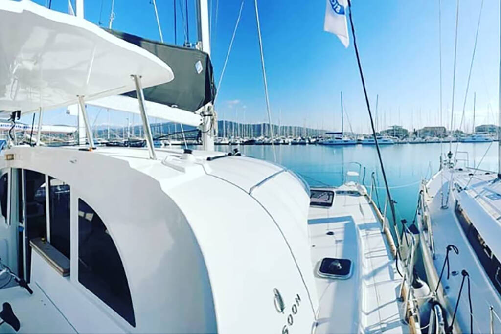 Katamaran Lagoon 380 ECONOMY