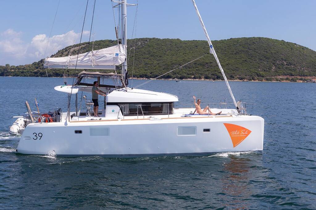 Lagoon 39 Lost Cat Preveza Marina