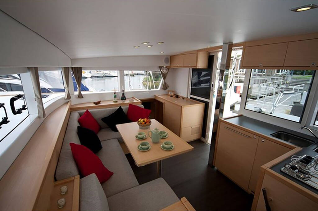 Katamaran Lagoon 39 ECONOMY