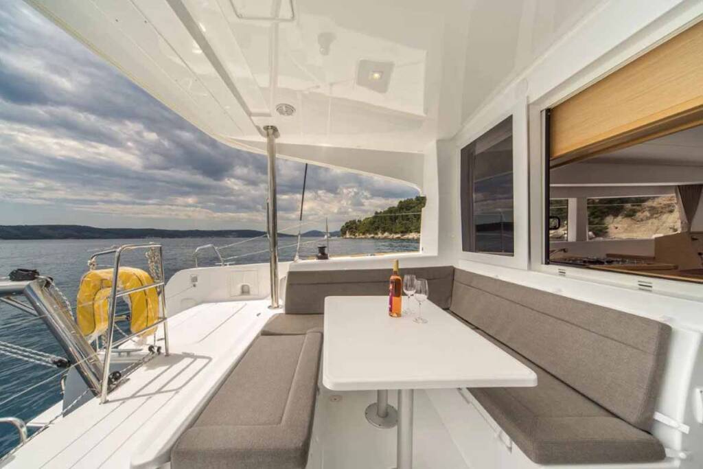 Catamaran Lagoon 39 Amazing