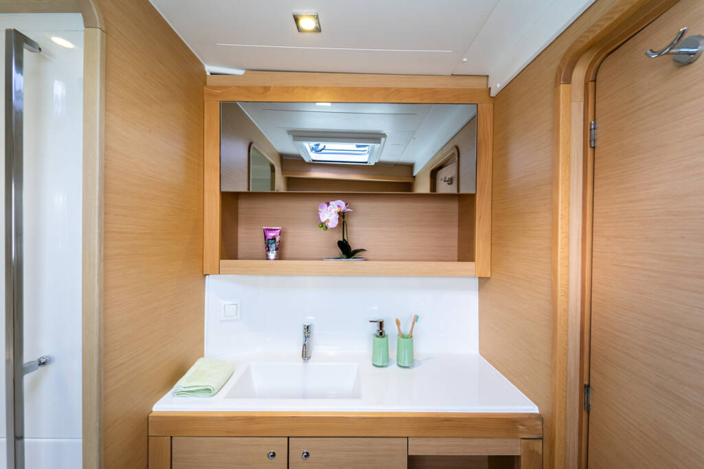 Power catamaran Lagoon 40 MotorYacht Family
