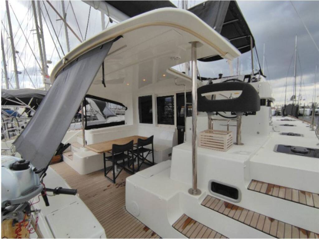 Catamaran Lagoon 40 L'avventura