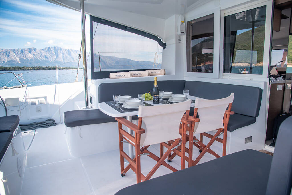 Catamaran Lagoon 40 Trinacria
