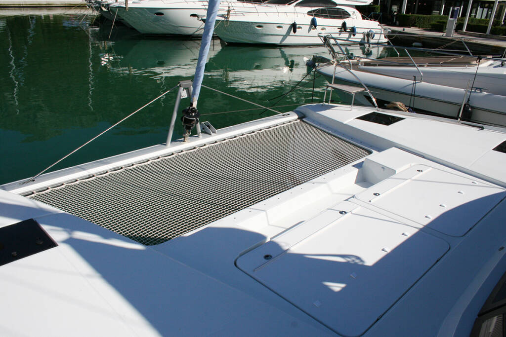 Catamaran Lagoon 40 The Dove 
