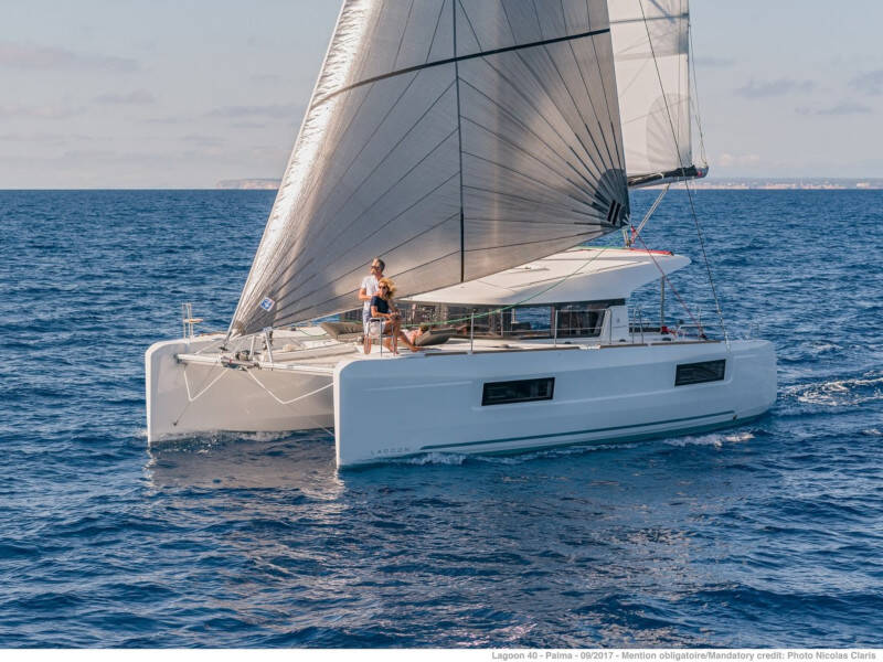 Catamaran Lagoon 40 Doris