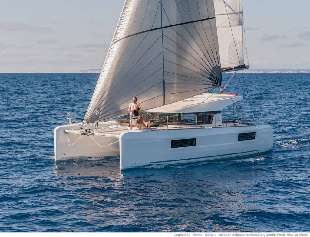 Catamaran Lagoon 40 Cassiopeia