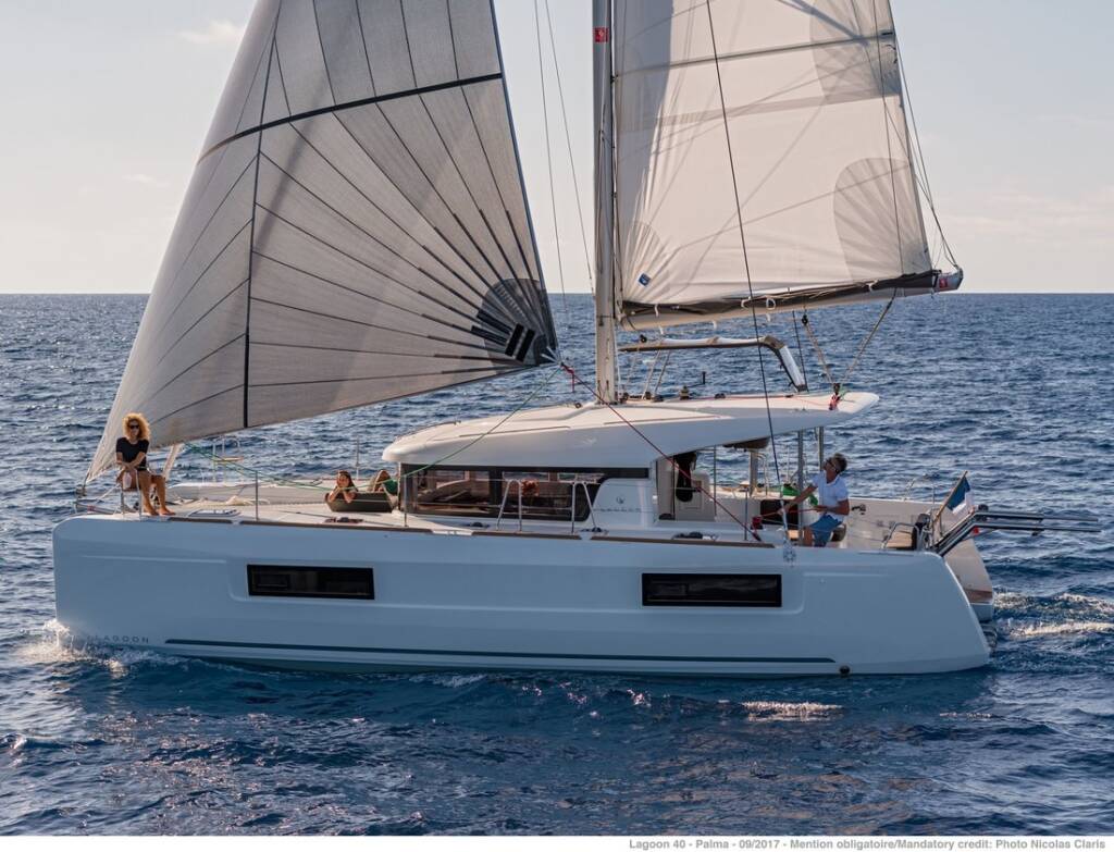 Catamaran Lagoon 40 Cassiopeia