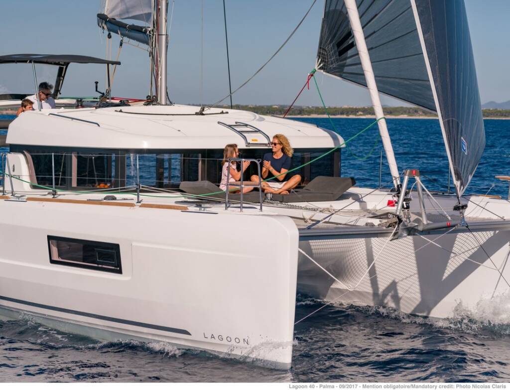 Catamaran Lagoon 40 Cassiopeia