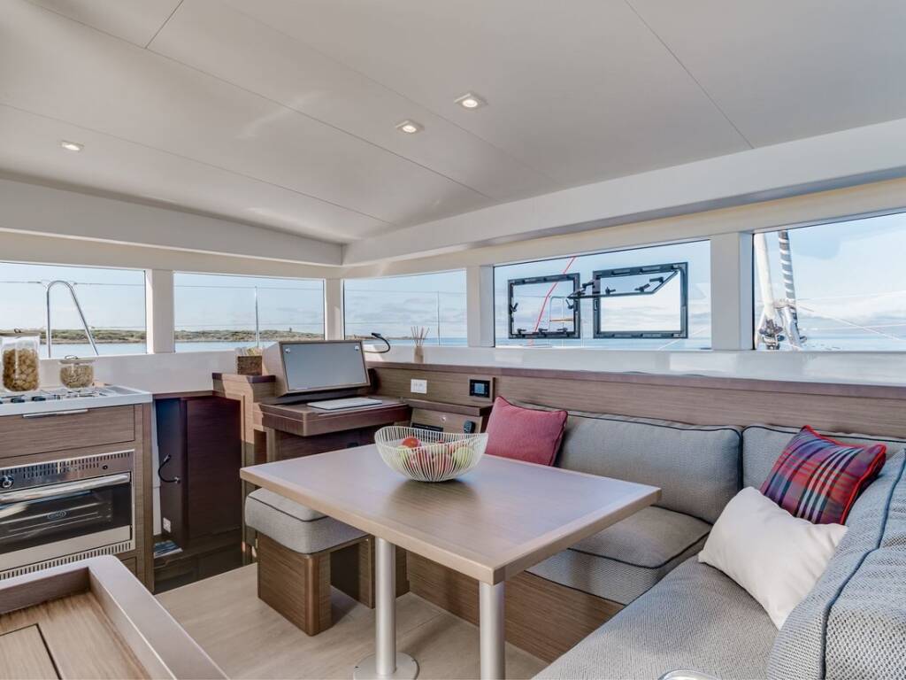 Catamaran Lagoon 40 Cassiopeia