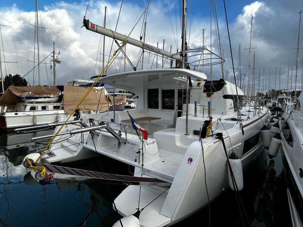 Catamaran Lagoon 40 PRESTIGE