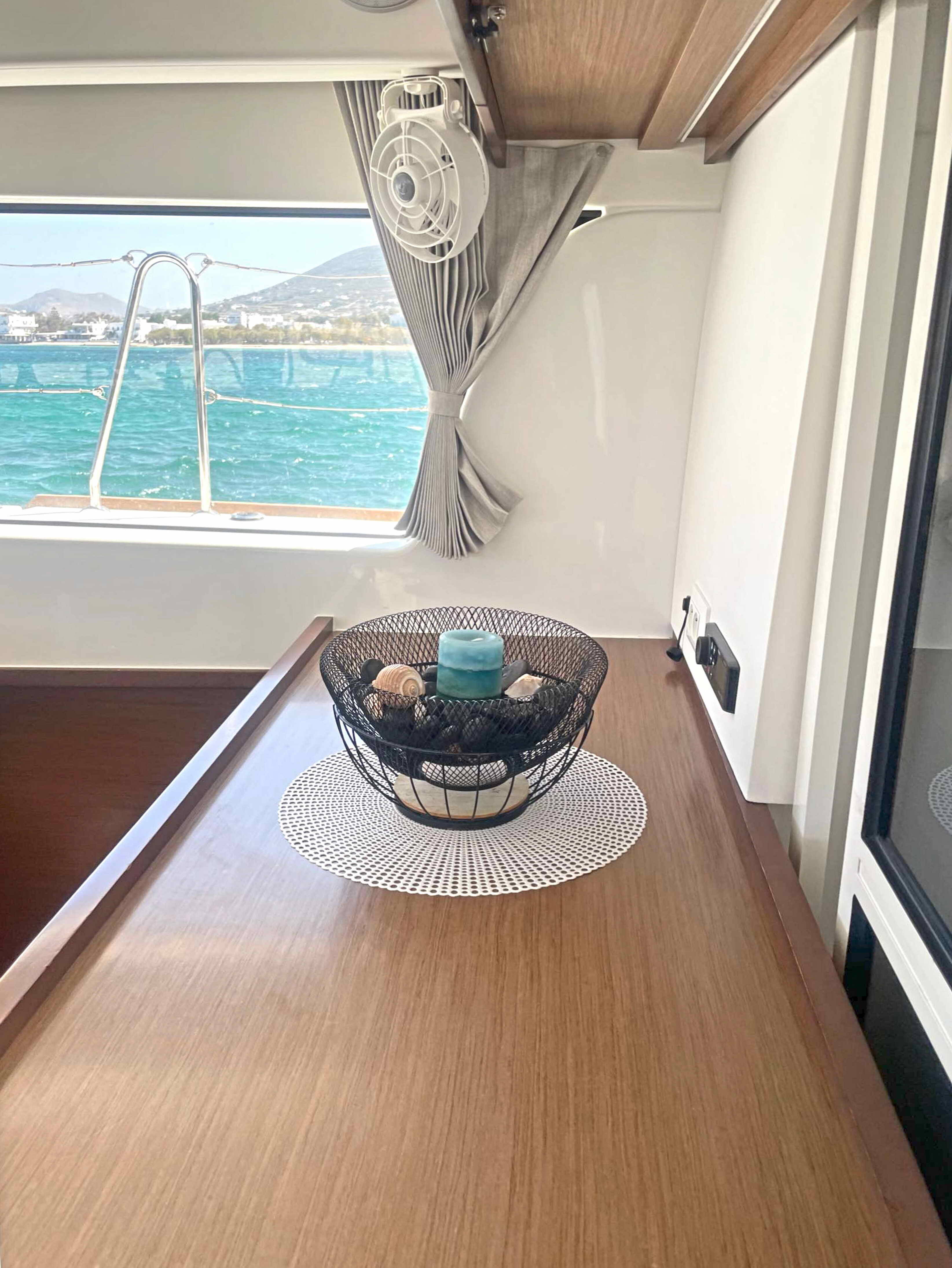 Catamaran Lagoon 40 ECONOMY