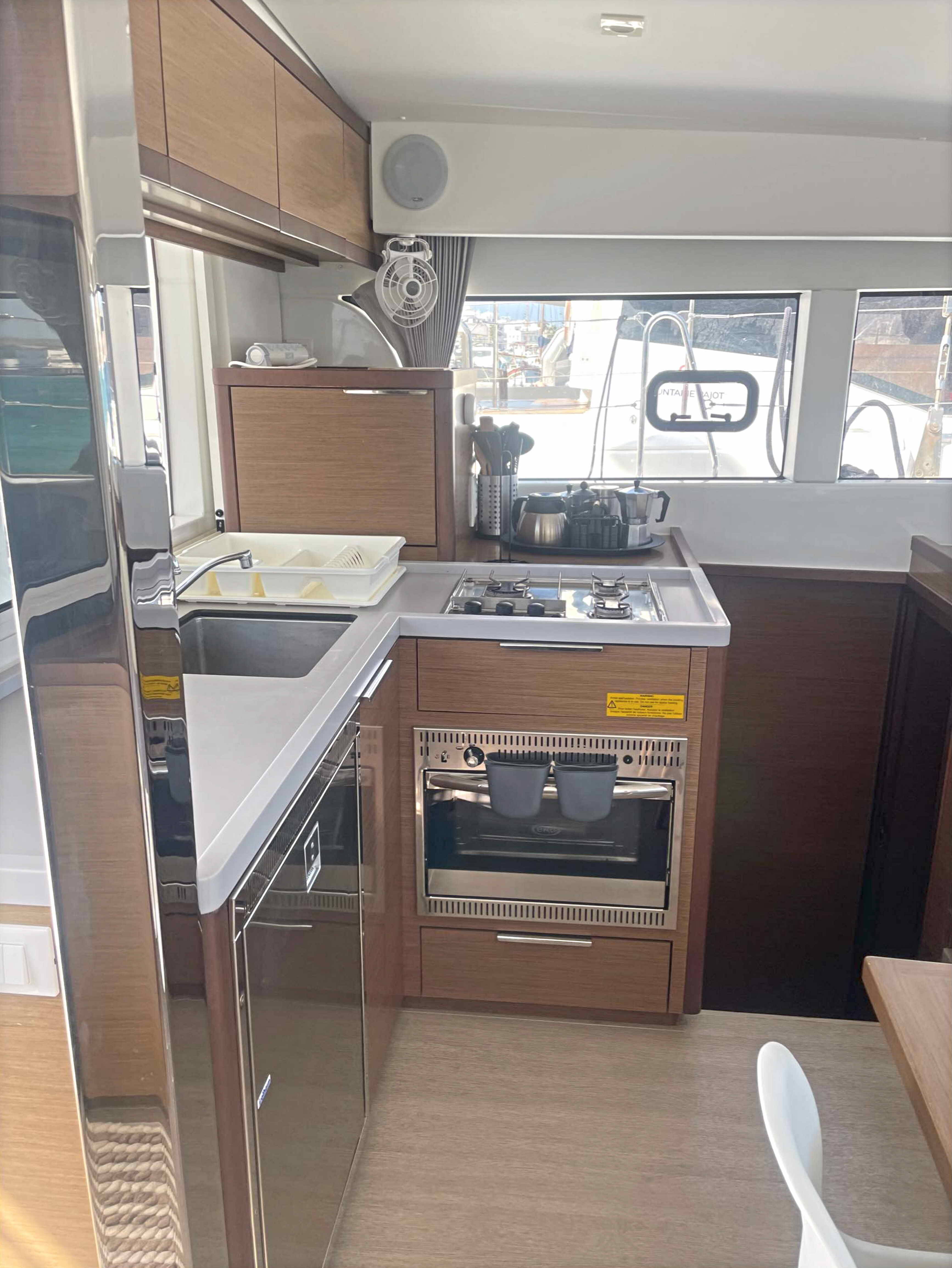 Catamaran Lagoon 40 ECONOMY