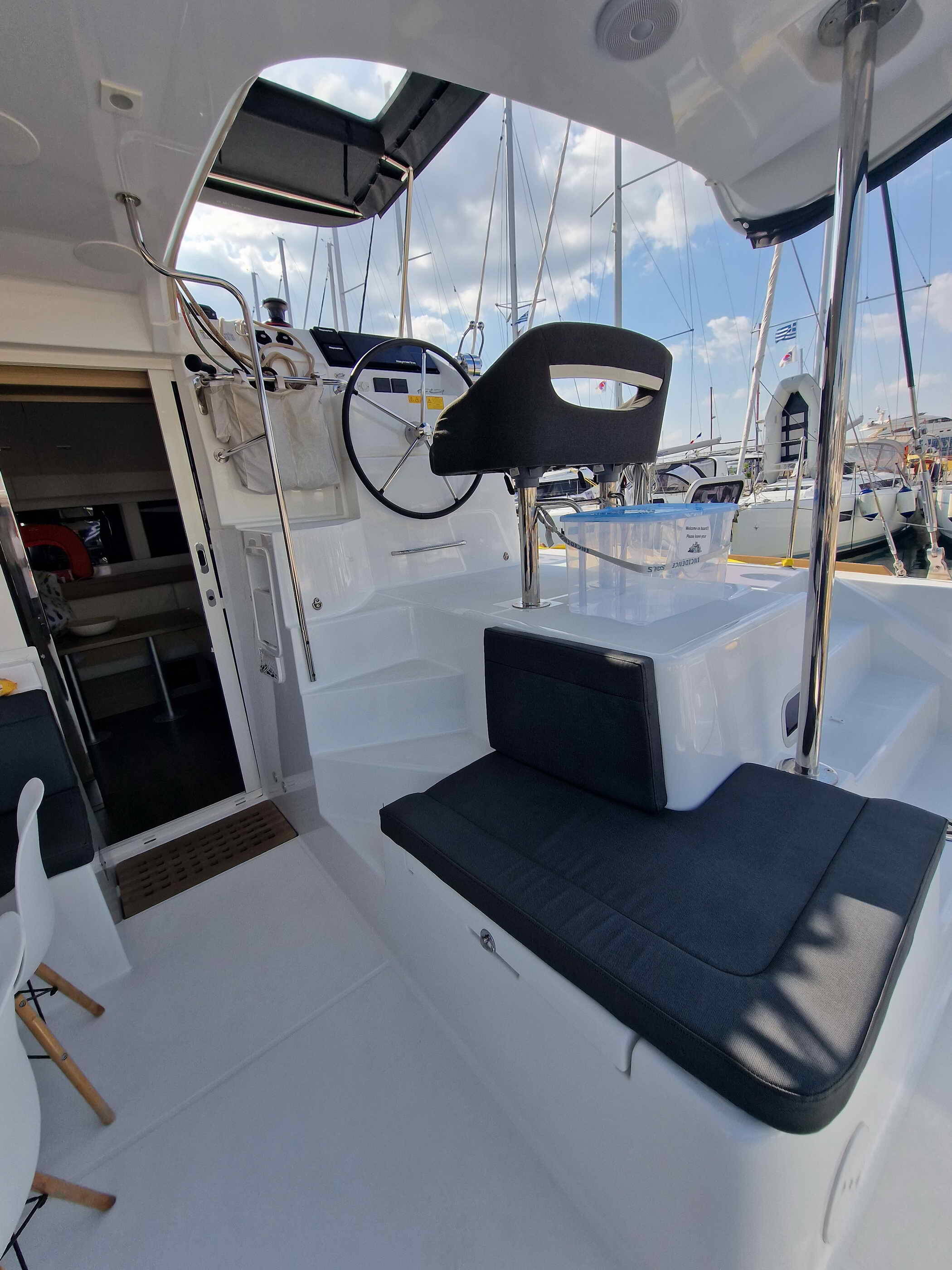 Catamaran Lagoon 40 PRESTIGE
