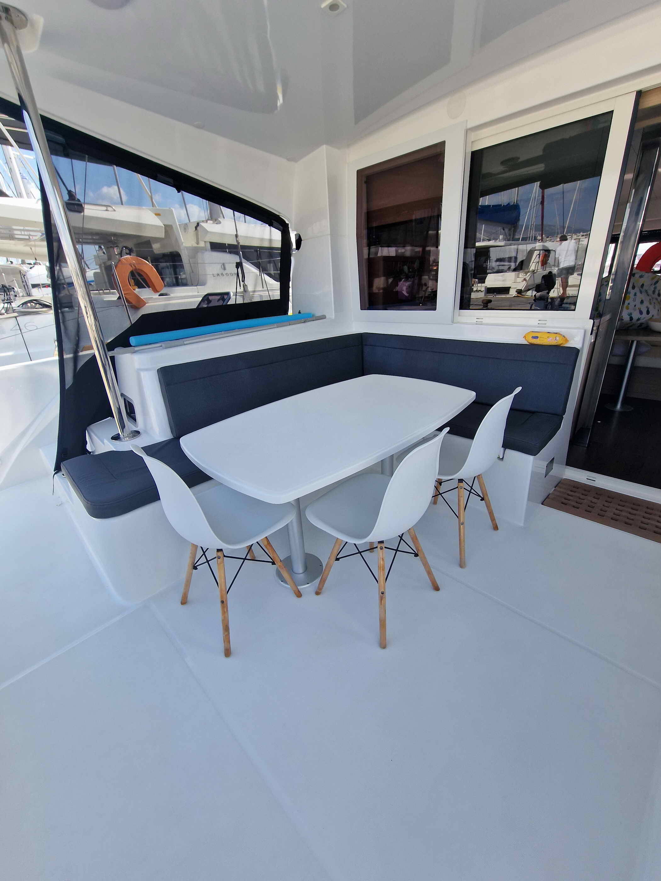 Catamaran Lagoon 40 PRESTIGE