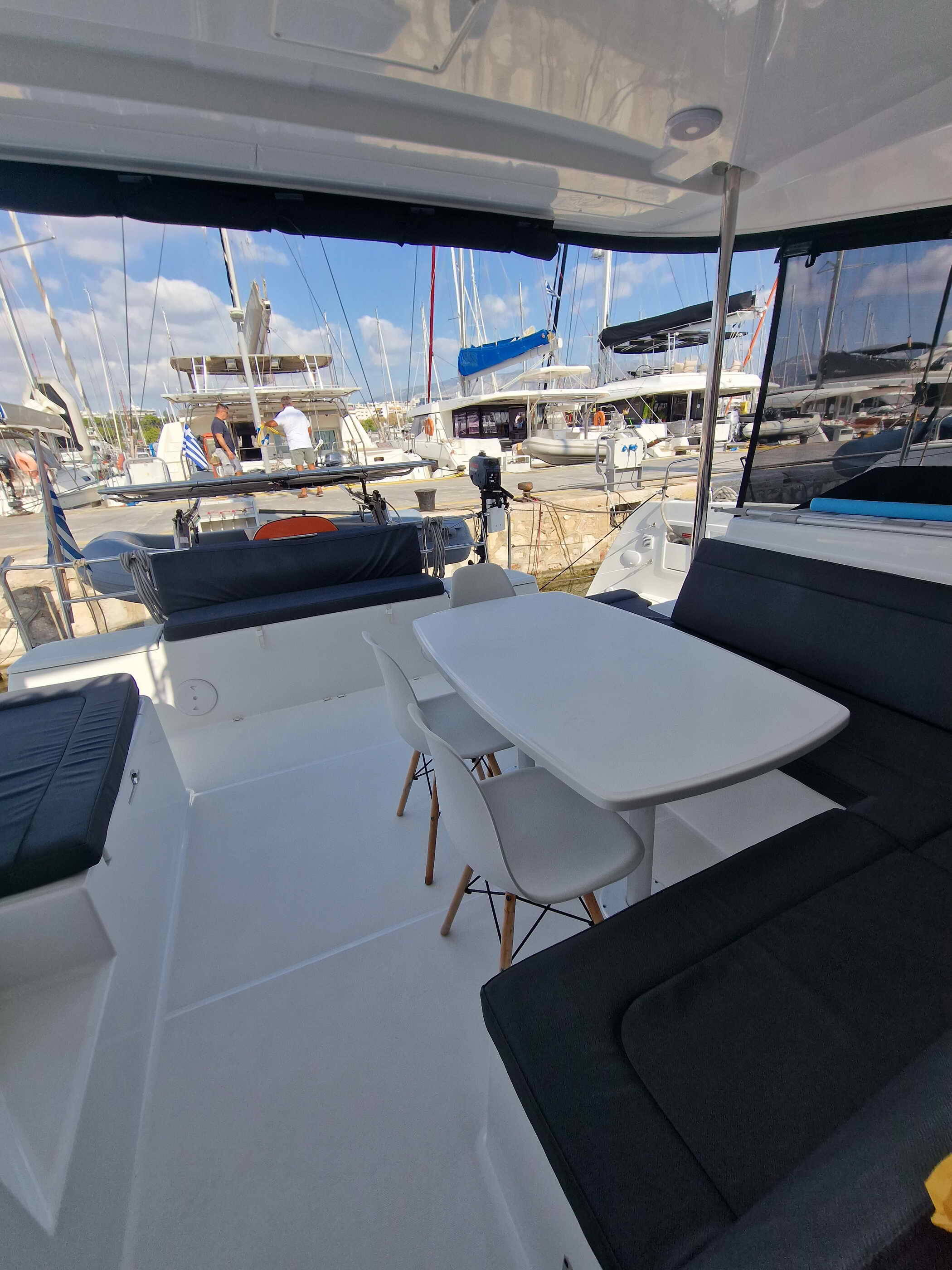 Catamaran Lagoon 40 PRESTIGE