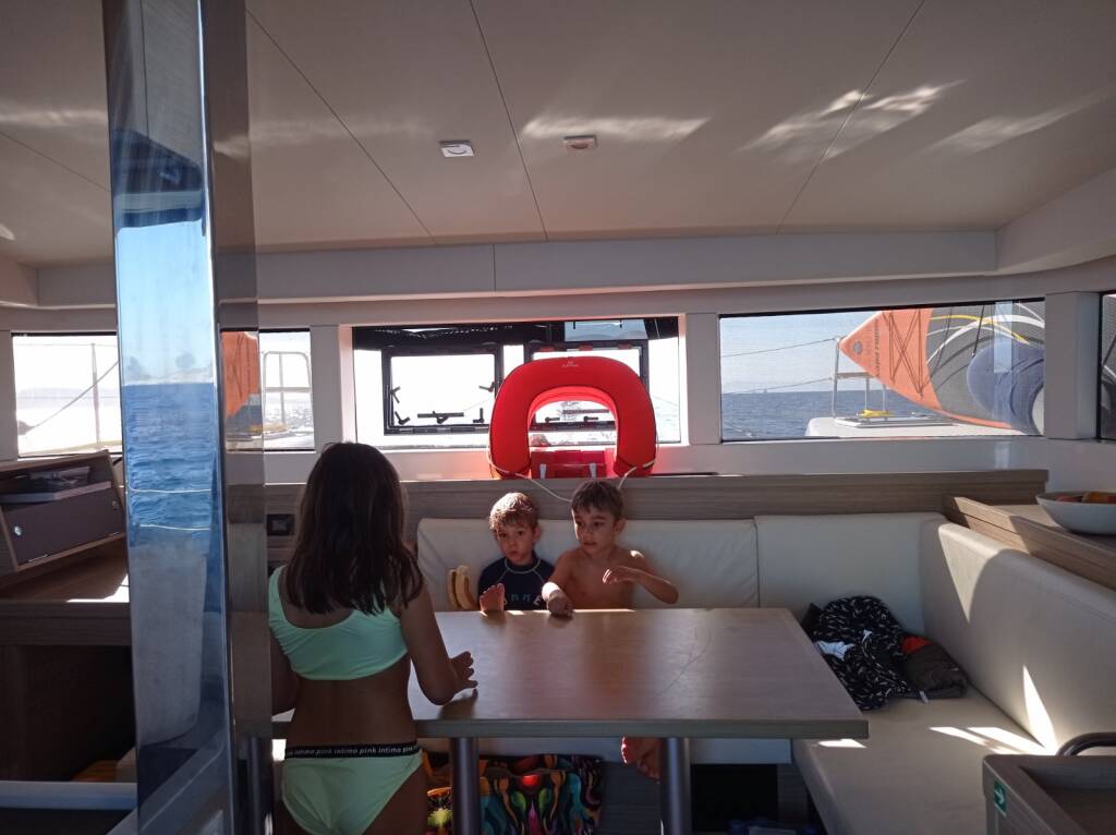 Catamaran Lagoon 40 PRESTIGE
