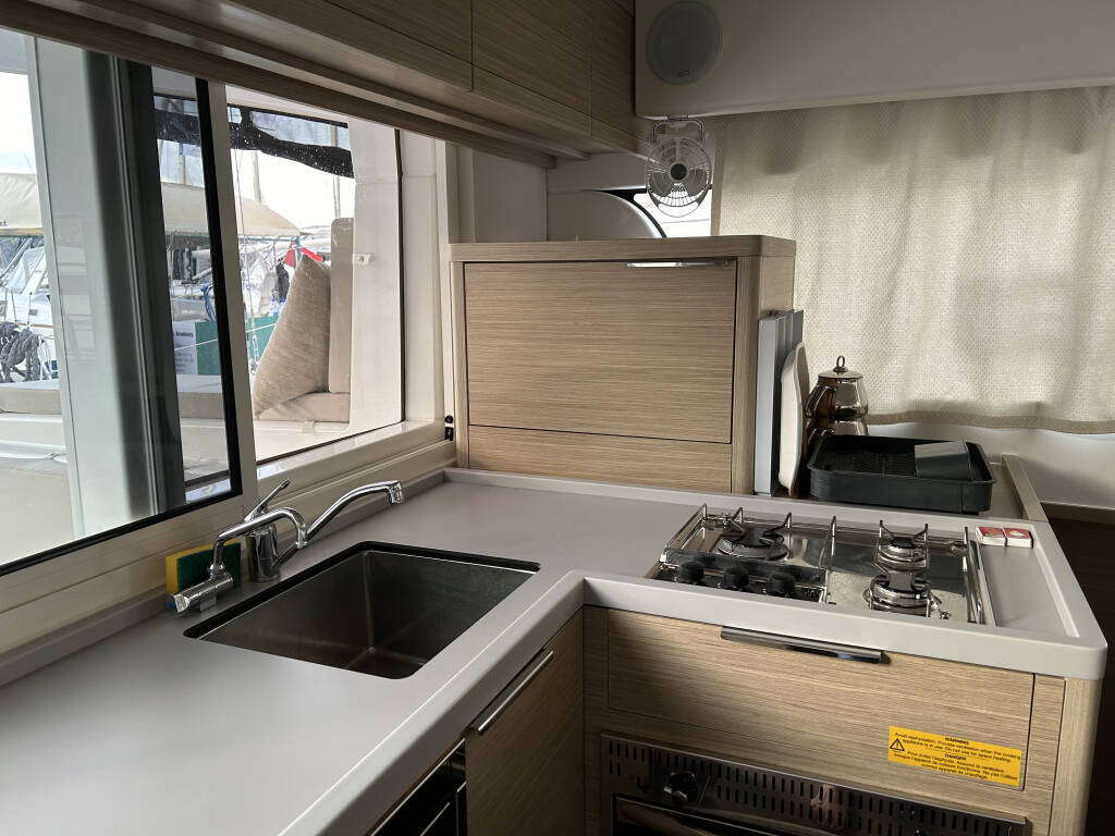 Katamaran Lagoon 40 Sail Agena