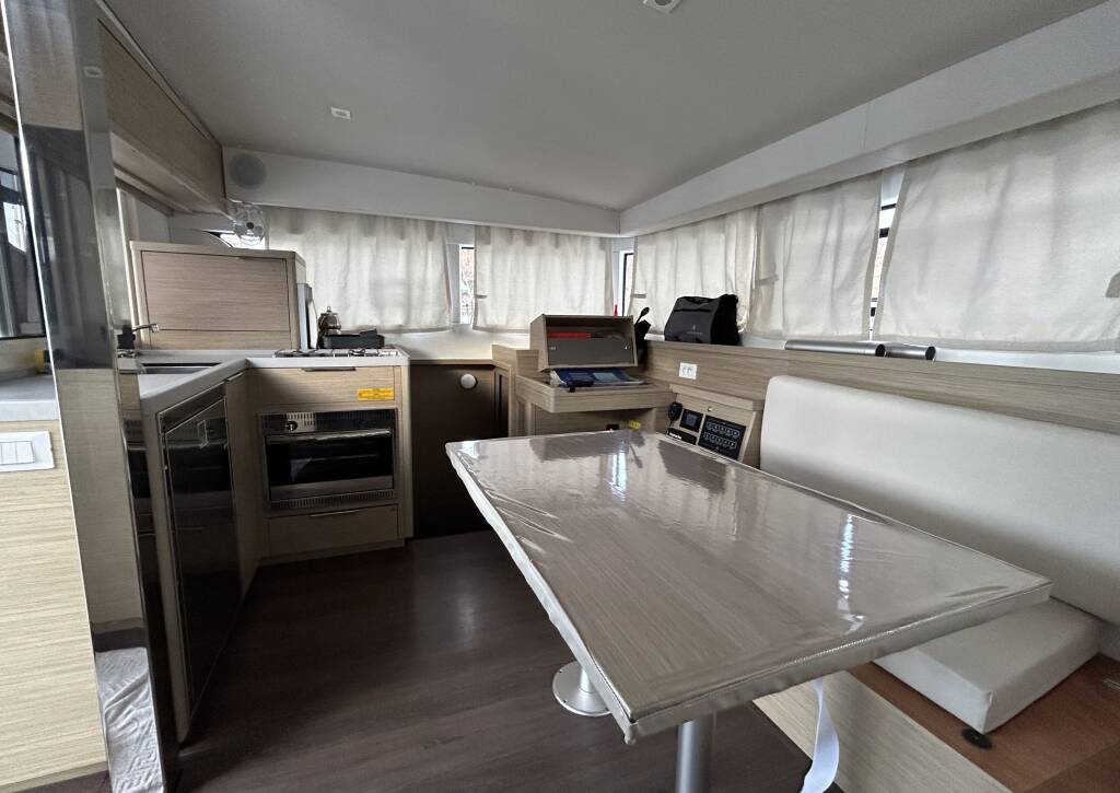 Katamaran Lagoon 40 Sail Agena