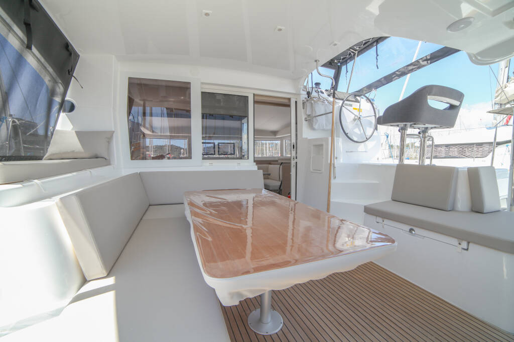 Katamaran Lagoon 40 Sail Sagitta