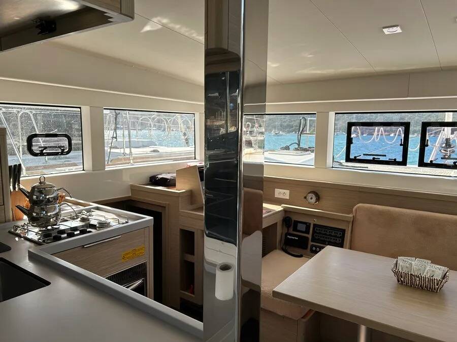 Catamaran Lagoon 40 Mizu