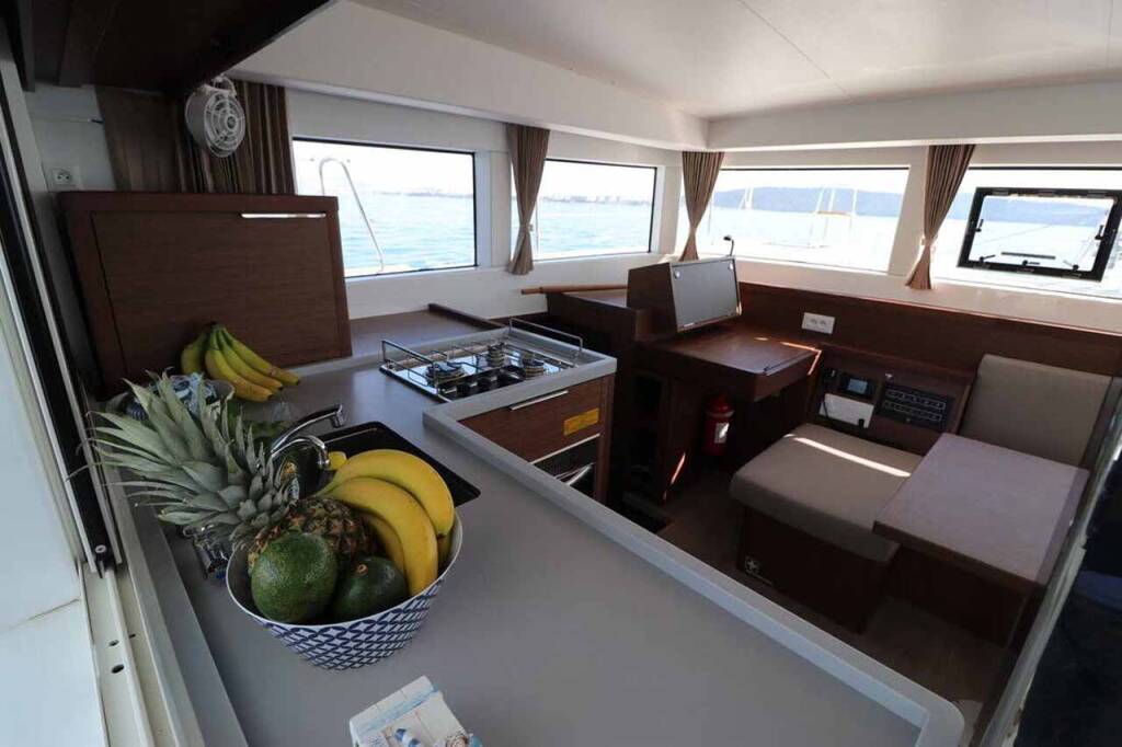 Katamaran Lagoon 40 Blue