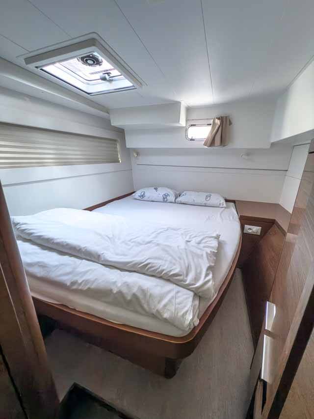 Catamaran Lagoon 40 Blue
