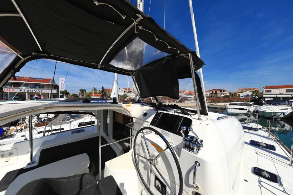 Catamaran Lagoon 40 Liquid Spirit