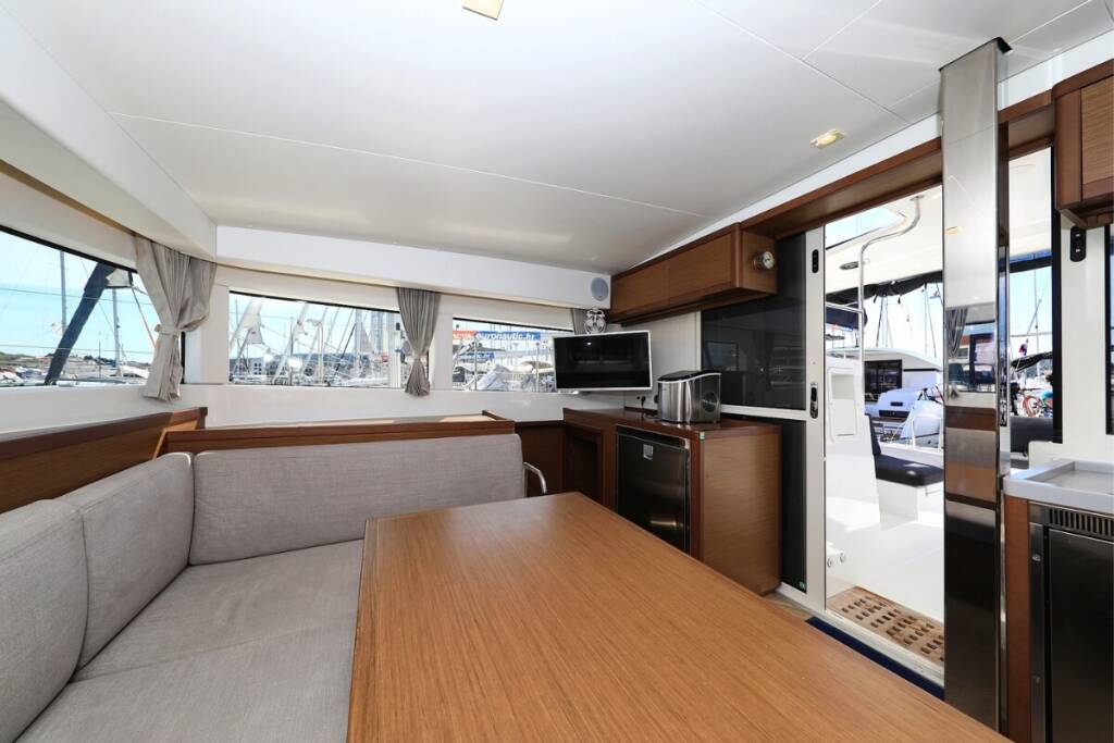 Catamaran Lagoon 40 Liquid Spirit