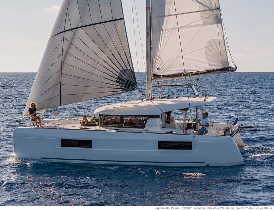 Katamaran Lagoon 40 Regolo