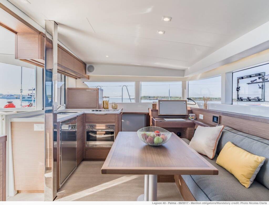 Catamaran Lagoon 40 Moxy