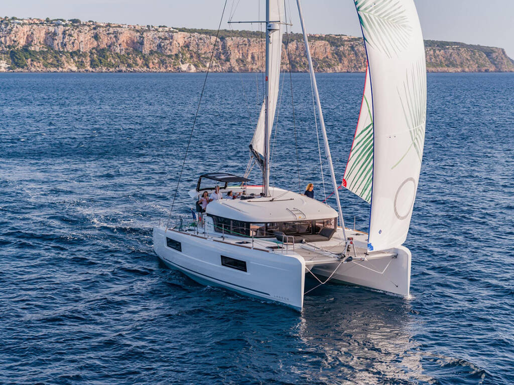 Catamaran Lagoon 40 Bella Mare