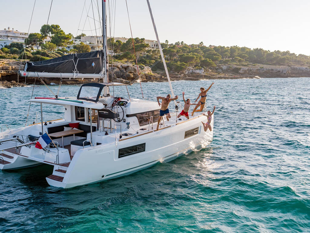 Catamaran Lagoon 40 Bella Mare